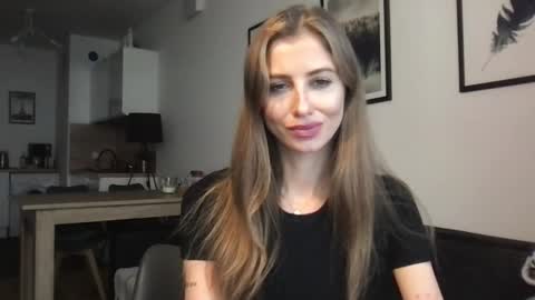 Snapshot of charlotte_roche chatting on October 22, 1:57 pm Charlotte Roche online show from October 22, 1:57 pm