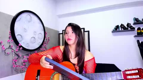 Snapshot of charlottee_starr chatting on October 25, 10:32 pm charlottee_starr online show from October 25, 10:32 pm