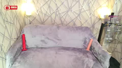 CharmingLIA online show from November 22, 10:35 am