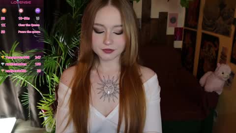 Snapshot of charming_lilly chatting on February 7, 6:14 am Lissa online show from February 7, 6:14 am