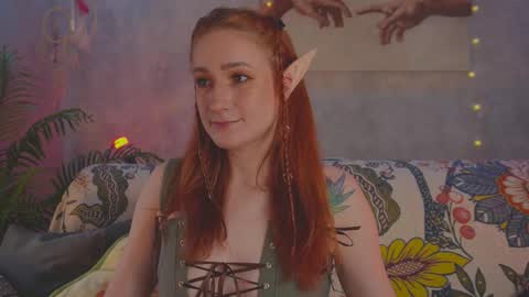 Snapshot of charming_lilly chatting on September 15, 1:56 pm Lissa online show from September 15, 1:56 pm