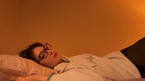 katie online show from December 15, 12:45 pm