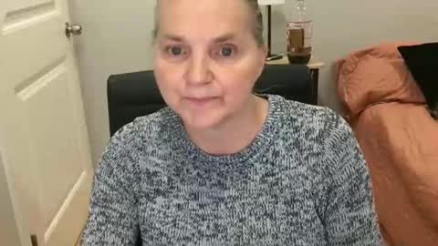 chealsiek online show from September 16, 1:51 am