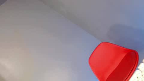 RIVA online show from October 31, 2:06 pm