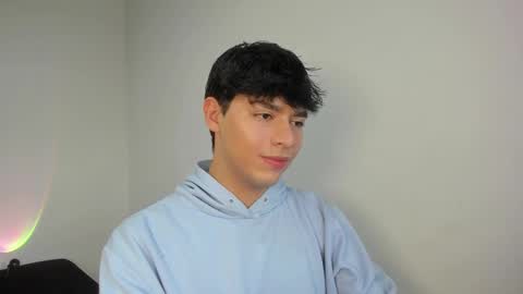 A N G E L online show from February 4, 9:08 pm