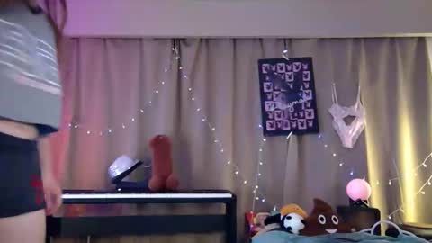 CheekyNightOwl online show from April 24, 2:02 am