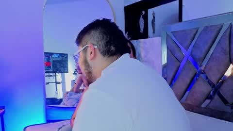   online show from May 24, 4:09 am