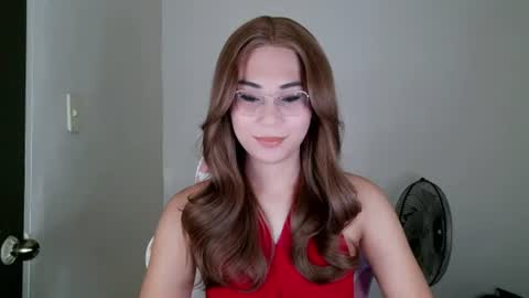 chelly4u69 online show from July 6, 7:05 am