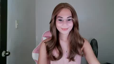 chelly4u69 online show from July 5, 1:42 am