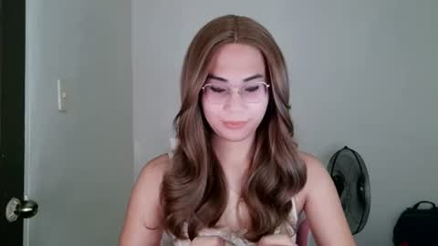 chelly4u69 online show from July 20, 12:13 am