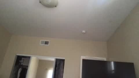 chellybear101 online show from December 3, 8:22 pm