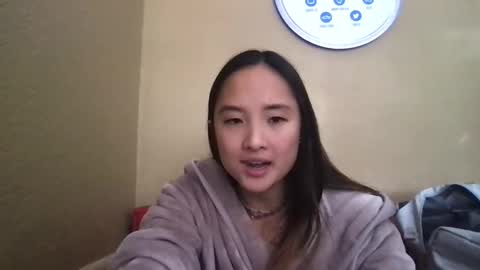 chellybear101 online show from December 4, 8:45 pm