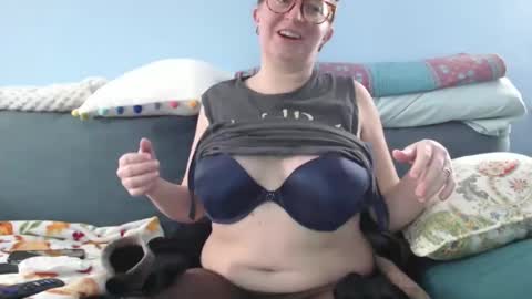 Snapshot of chelseasentra1 chatting on January 23, 4:04 pm Chelsea online show from January 23, 4:04 pm