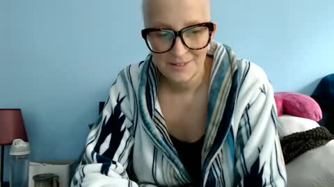 Snapshot of chelseasentra1 chatting on October 21, 4:32 pm Chelsea online show from October 21, 4:32 pm