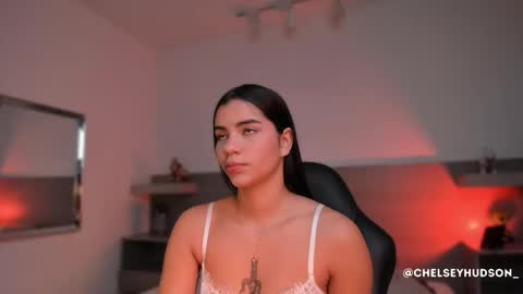 chelsey_hudson online show from February 19, 12:15 pm