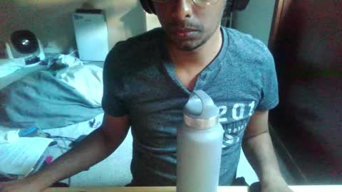 chenrezik69 online show from November 18, 5:10 am