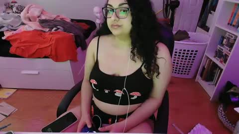 chericheesecake online show from February 27, 9:25 pm