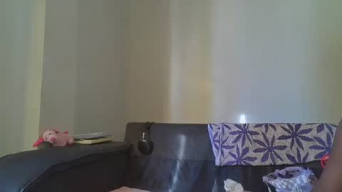 Fafa online show from March 3, 2:02 pm