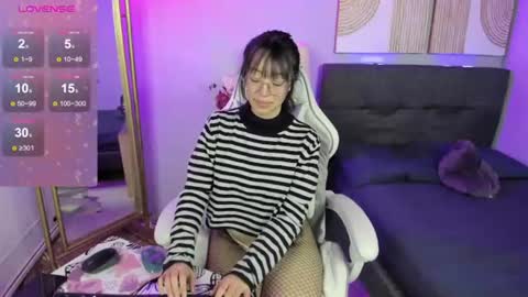 Chloe online show from July 23, 7:50 am