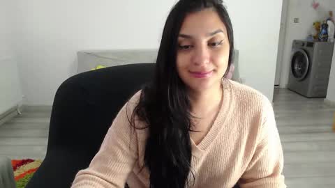 Snapshot of cherry_pie95 chatting on October 7, 6:20 am Sherry online show from October 7, 6:20 am