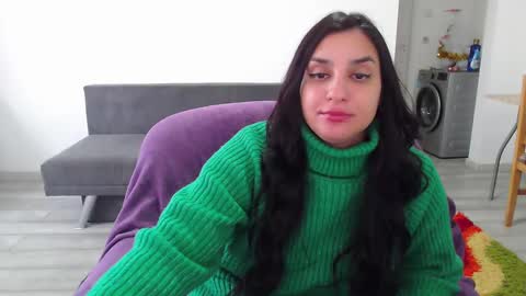 Snapshot of cherry_pie95 chatting on February 19, 7:28 am Sherry online show from February 19, 7:28 am