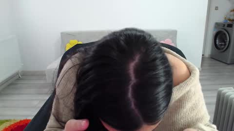 Snapshot of cherry_pie95 chatting on October 1, 6:34 am Sherry online show from October 1, 6:34 am