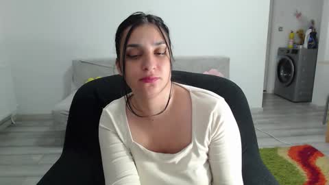 Snapshot of cherry_pie95 chatting on October 8, 10:38 pm Sherry online show from October 8, 10:38 pm