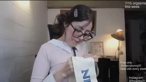 Sarah Prez online show from February 28, 11:53 pm