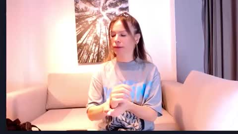 Anna online show from March 22, 11:36 am