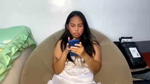Bella online show from June 12, 3:11 pm