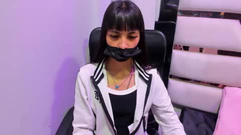 cherrysweetl_ online show from June 8, 12:39 pm