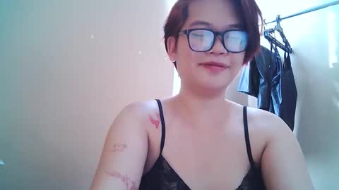 chesca online show from February 7, 1:08 am