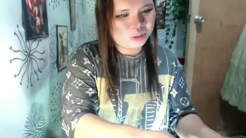 Snapshot of chescahotxxxl chatting on January 22, 11:12 am chescahotxxxl online show from January 22, 11:12 am