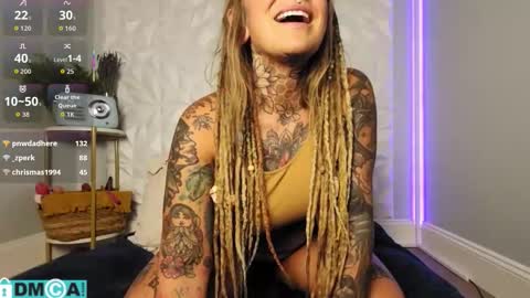 Chevi Blue online show from April 22, 4:36 pm