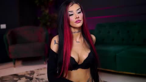 Cami online show from September 8, 9:25 pm