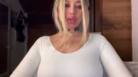 sexypau online show from November 27, 10:28 pm