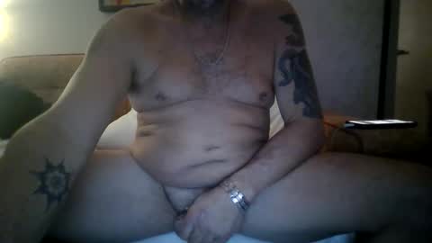 chippy70 online show from December 17, 3:46 am