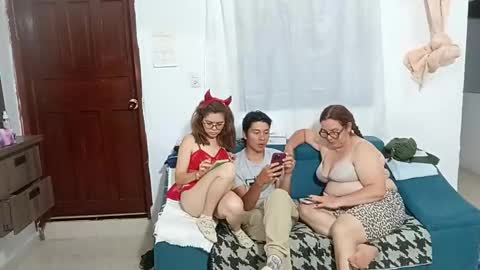 chiquitahot69 online show from March 11, 1:52 am