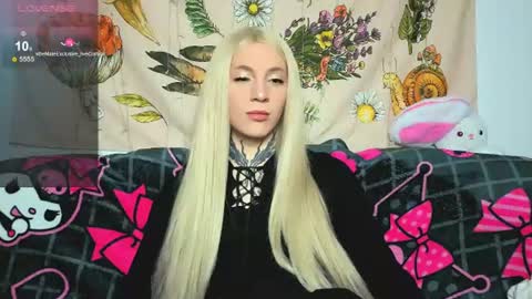 Chloe INDEPENDENT MODEL online show from June 12, 7:13 pm