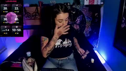 Chloeallennn  online show from June 12, 9:52 am