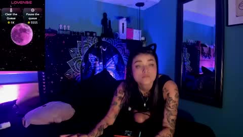 Chloeallennn  online show from June 6, 11:27 am