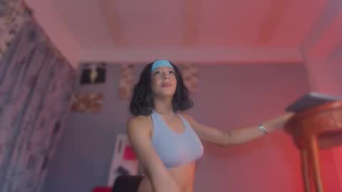 chloe_cooperr online show from December 15, 12:39 am