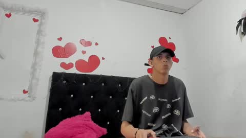 Snapshot of chloe_evanx_ chatting on February 15, 7:17 pm Chloe Evanx  online show from February 15, 7:17 pm