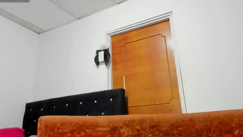 Snapshot of chloe_evanx_ chatting on January 6, 7:02 pm Chloe Evanx  online show from January 6, 7:02 pm