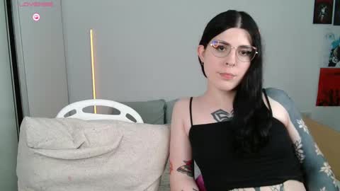 Chloe Levine online show from June 1, 8:21 pm