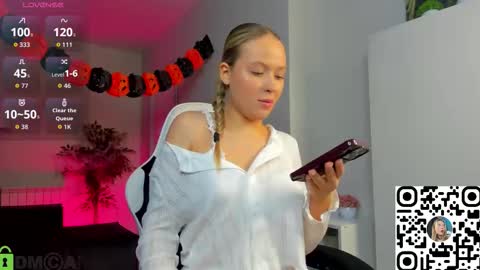 Chloe Lov GTM2 Mon Tue Thu Sat Sun 0400am - 1030m online show from October 29, 1:29 am