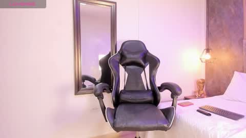 chloe_love__ online show from February 11, 11:58 am