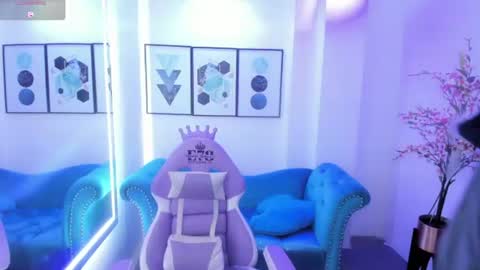 Chloe  online show from July 8, 11:46 am