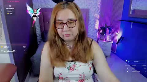 chloe_prg online show from November 4, 1:23 pm