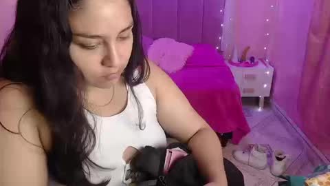 Snapshot of chloe_smith5 chatting on September 29, 1:43 pm chloe_smith5 online show from September 29, 1:43 pm